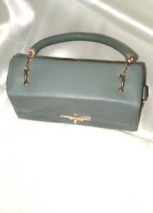 hand or sholder bag