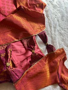Elegant Pink &amp; Gold Saree🥰