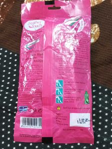 Feather Touch Disposable Razors