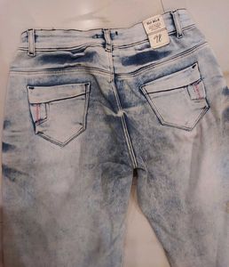 Stylish Acid Wash Jeans