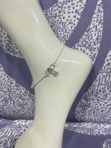 Stylish Silver &amp; Black Beaded Anklet