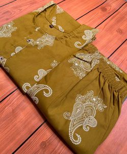 Stylish Kurta Set with Pants