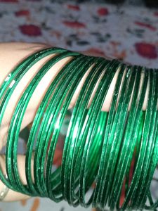 Emerald Green Glass Bangles