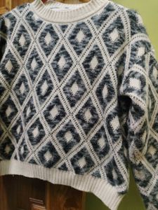 Diamond Pattern Knit Sweater