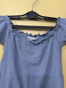 Ribbed Off-Shoulder Top