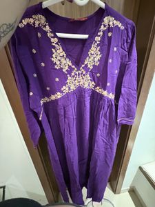 beautiful purple kurta and dupatta