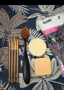 Brushes & puff Combo❤️