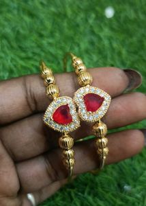 Elegant Heart Stone Bangle Set