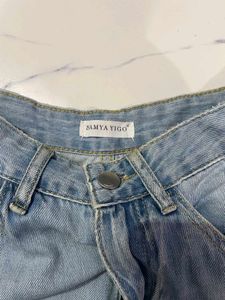 Light Wash Distressed Jeans
