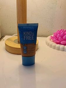 Rimmel London Kind &amp; Free Skin Tint