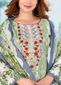 stylish Printed Pakistani suit