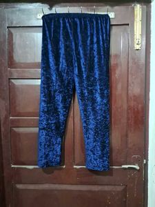 Velvet Kurta Pant set with Floral Embroidery