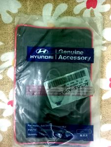 Hyundai Anti-Skid Dashboard Mat
