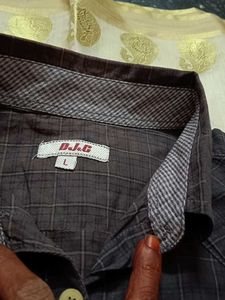 Checked dull black women Shirt