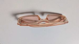 Chic Pink Rectangle Sunglasses