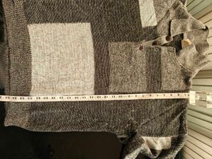 Geometric Pattern Knit Sweater