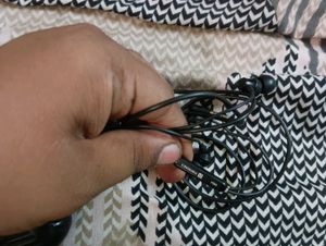 Wireless Earbuds with wired earphone