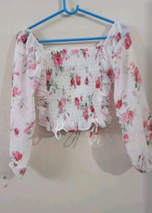 Floral rose 🌹  crop top