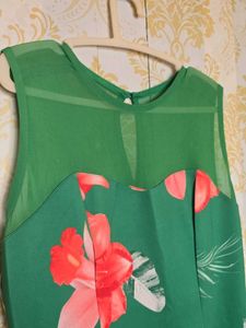 Chic Green Floral Sleeveless Dress