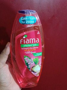 Fiama Shower Gel - Patchouli &amp; Macadamia