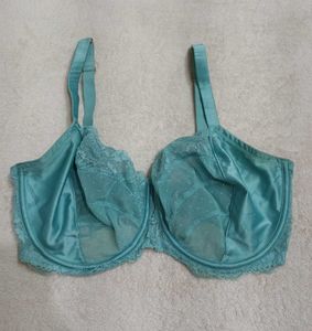 Teal Lace Trim Bra..size 32H