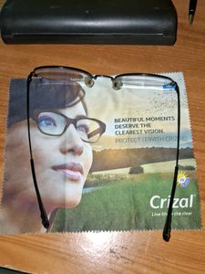 Dayal Optics Glasses Case &amp; Crizal Cloth