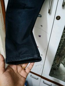 Ankle Length Slim Fit Stretchable Jeans