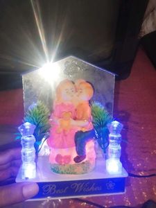 Romantic Couple Showpiece with Lights &amp; flower tiy