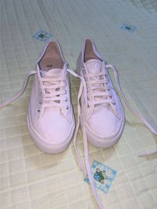H&M white Canvas Sneakers