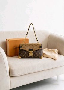 Louis Vuitton Premium Handbag