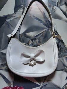 Cute White Bow &amp; Pearl Shoulder Bag
