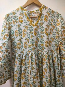 Floral Print Tiered Maxi Dress