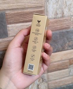 Manish Malhotra Lipstick &amp; Myglamm Serum BB Cream