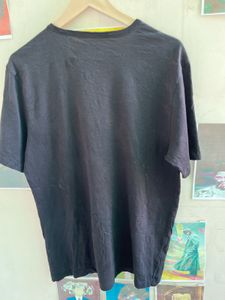 Hugo Boss basic black tee (T553)