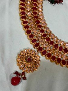 Stunning Red &amp; Crystal Necklace Set
