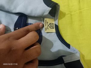 Set Of 4 - Kurthi