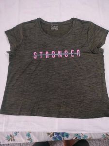 Activewear T-Shirt "STRONGER"