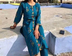 Balloon Top And Beautiful Green Kurta