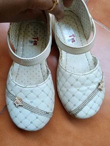 Cute Girls' shoes 4 years perfect fit