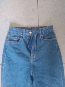 H&amp;M Ankle length Mom fit Jeans
