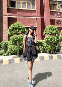 Floral Print Midi dress with free de