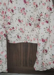 Floral V-Neck Puff Sleeve Top