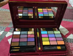 Complete Makeup Palette Set