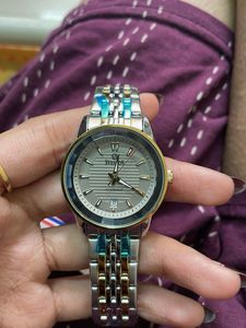 Stylish Sveston Flamingo Wristwatch