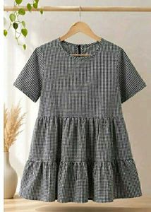Chic Gingham Tiered Tunic Top