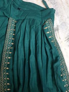 Embroidered Palazzo with attached Pallu
