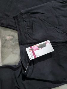 jockey capri  new with tag