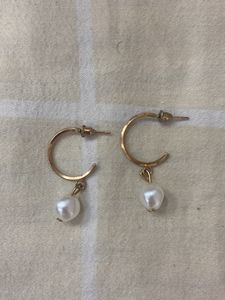 Combo of necklace, bracelet and earrings