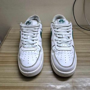 Nike Air Force 1 Sneakers