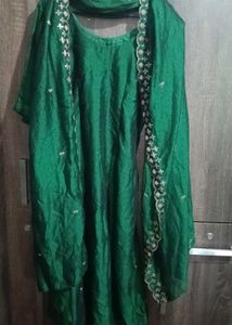 Emerald Green Embroidered Kurta Set